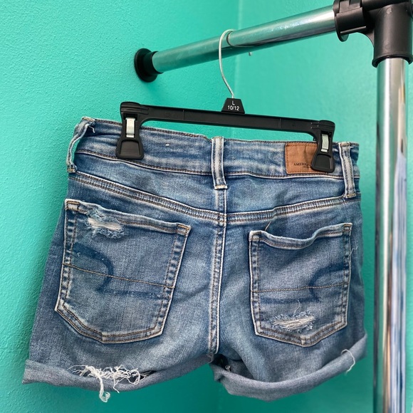 American Eagle medium wash shorts - Picture 2 of 2